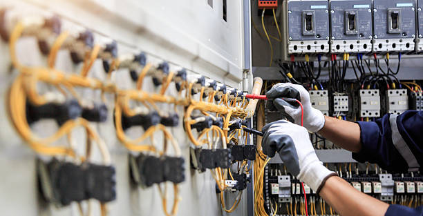 Professional Electrician technician working in La Blanca, TX